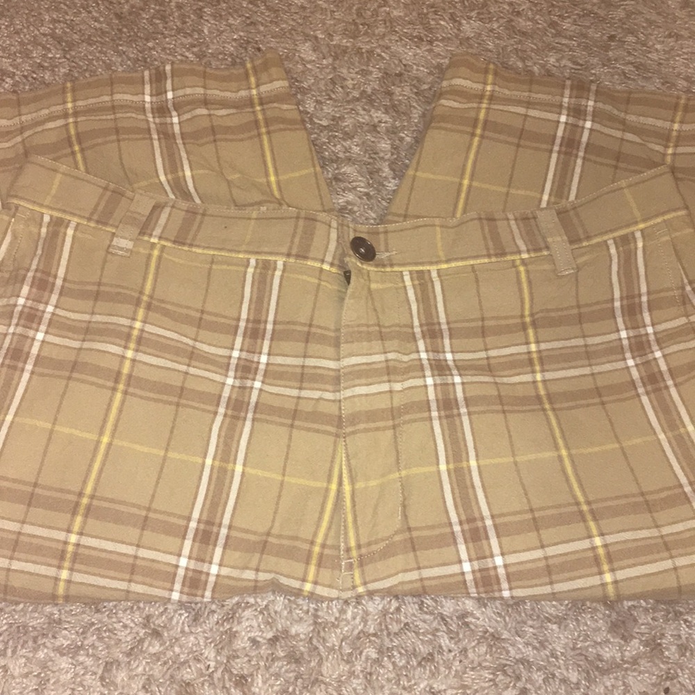 Vans Shorts - Picture 3 of 5